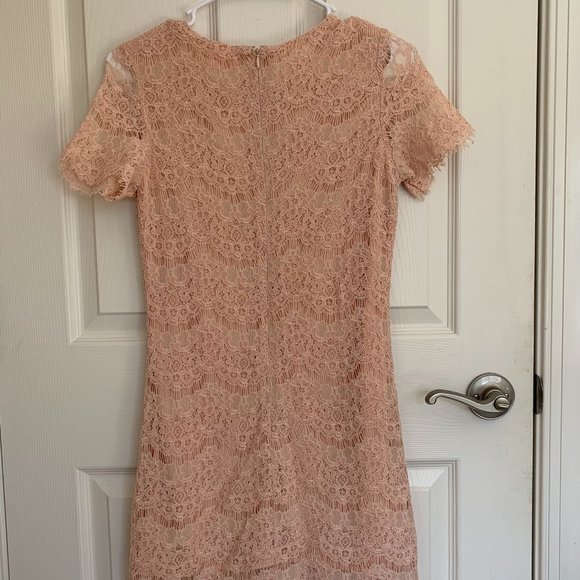 Pink Lily Boutique Women's Lace Short Sleeve Dress, Blush Pink, size S NWT - Picture 2 of 9